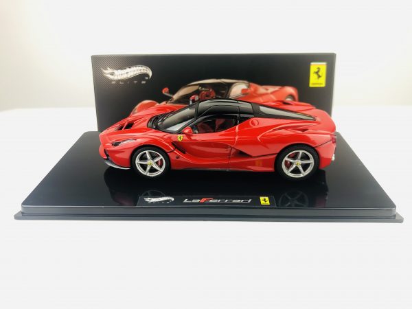 FERRARI LA FERRARI 2013 Red Scala 1:43 Hot Wheels Elite HWBCT83 - immagine 2