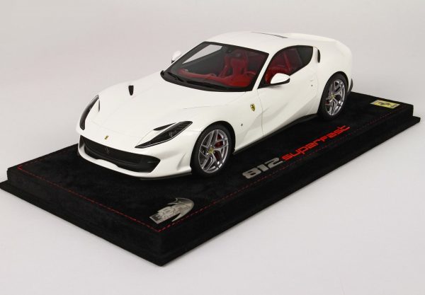 Ferrari 812 Superfast 2017 Scala 1/18 BBR P18147AW